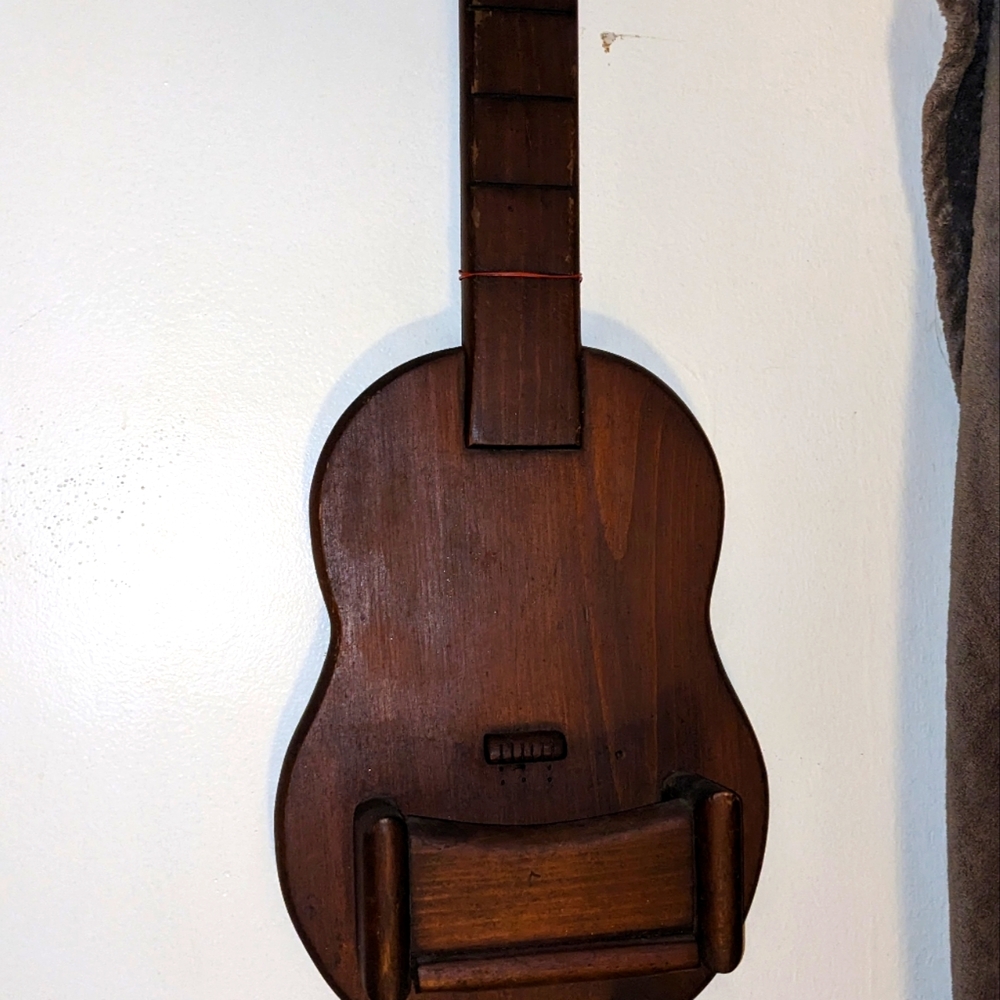 Hand made wooden getar